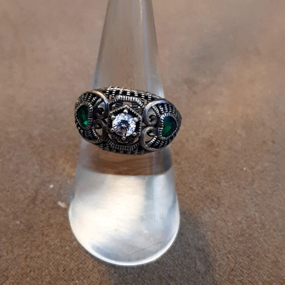 Vintage sterling filigree ring